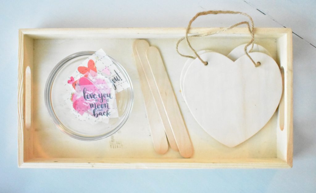 Rub-on transfer Valentine's tray for toddlers